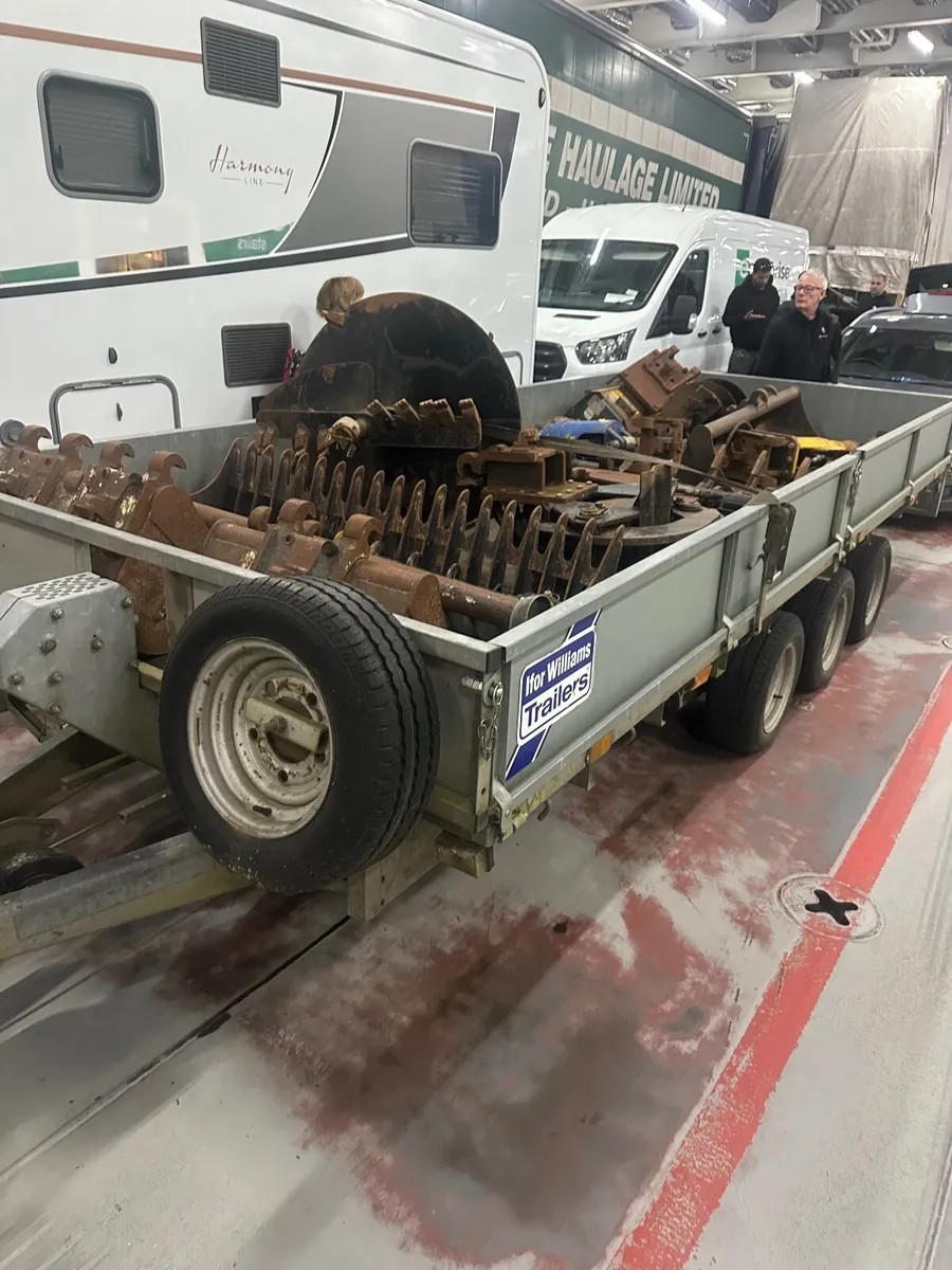 Ifor Williams 16 foot tri axle trailer - Image 1