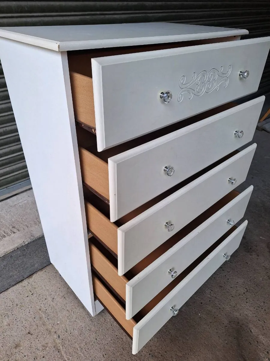 White 5 Drawer Chest of Drawers (DELIVERY) - Image 4