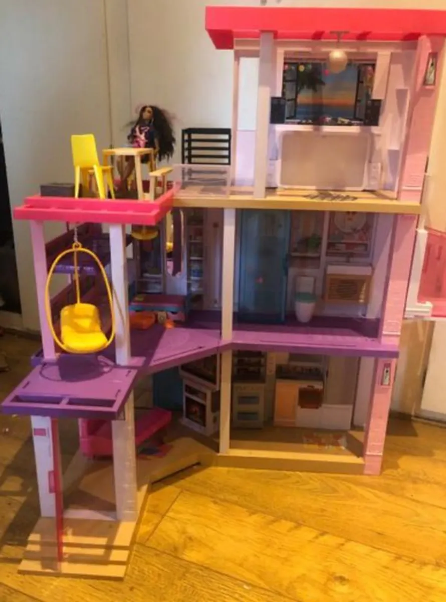 Barbie Dollhouse dream house