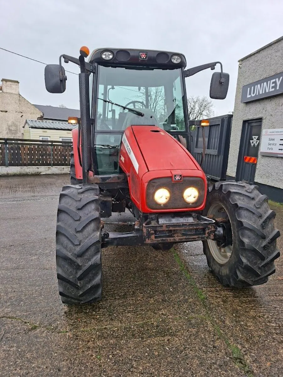 Massey Ferguson 5455 - Image 2