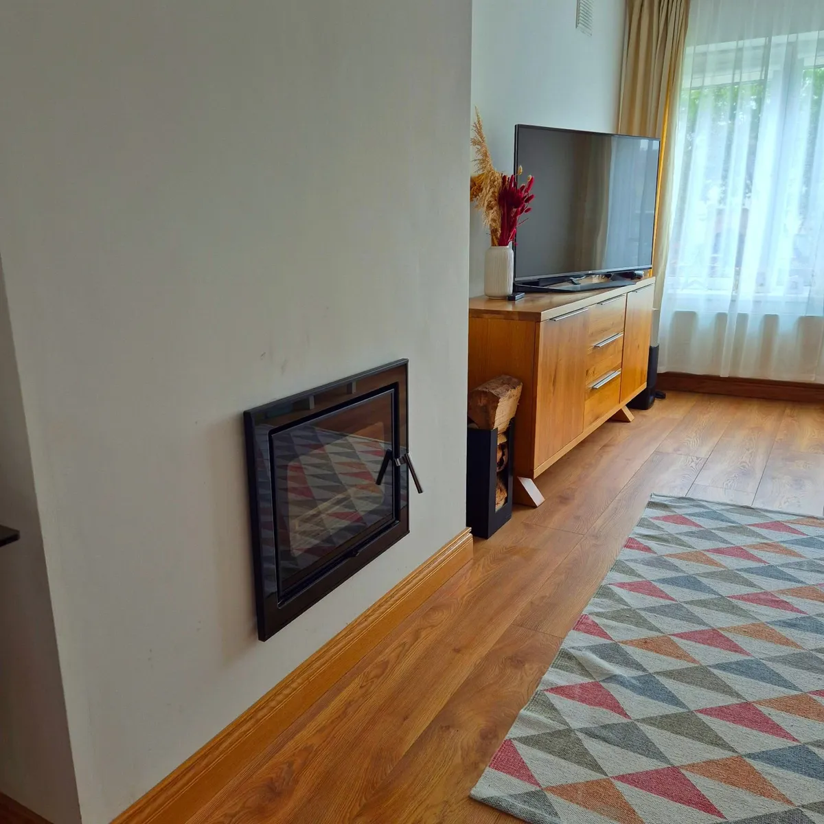 8w Vitae insert stove - Image 1