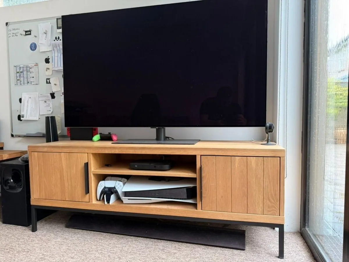 EZ Living Solid Oak TV Stand / Media Uni - Image 2