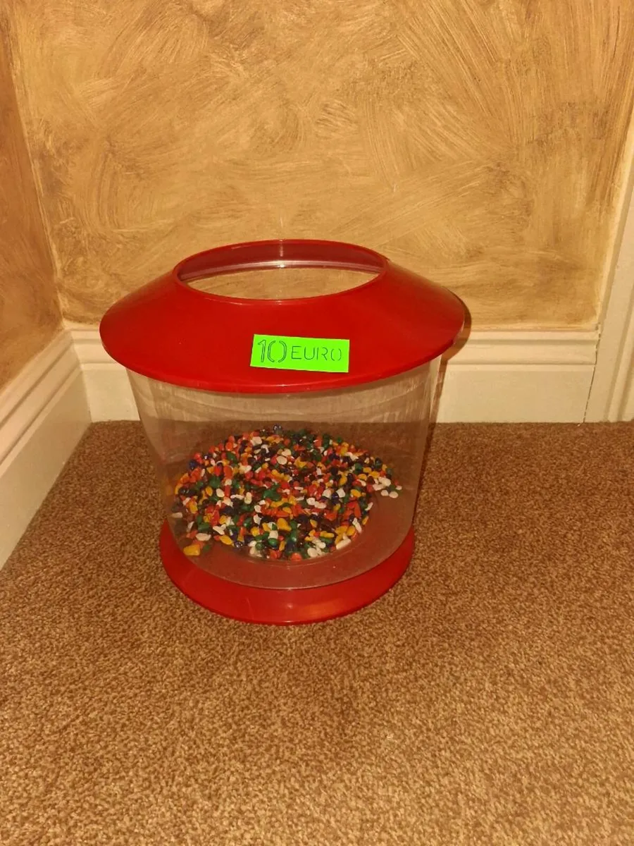 Fish tank - Image 1
