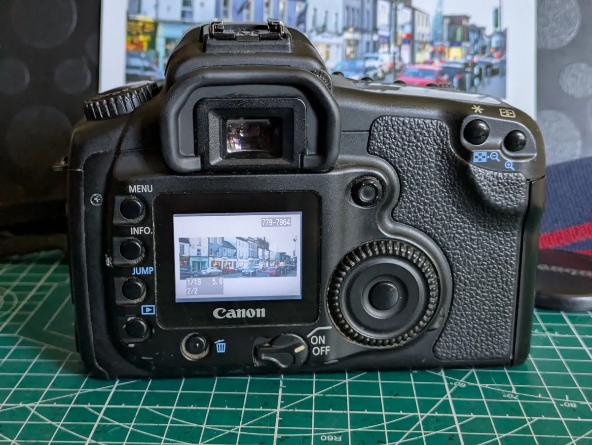 Canon 20D DSLR camera with 35-80mm lens - Image 4