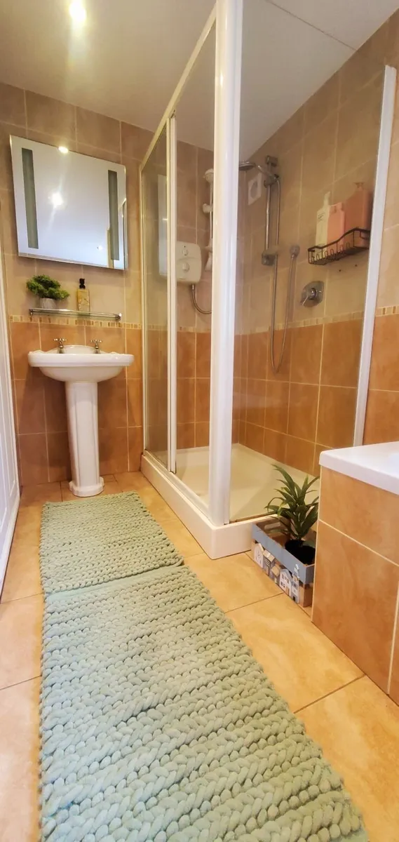 Holiday Home - Image 4