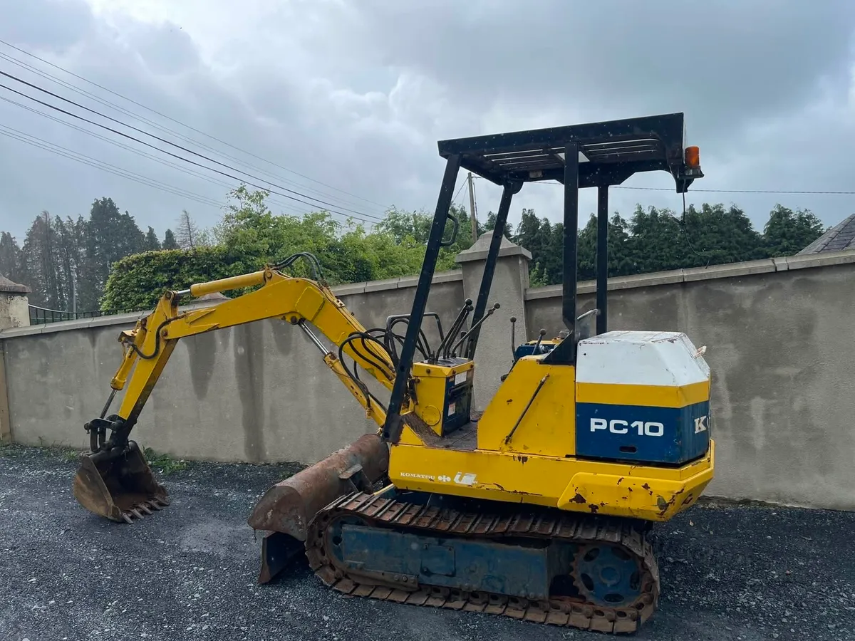 Komatsu 2 tone Digger - Image 3