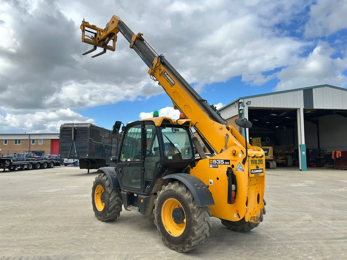 2018 JCB 535-95 - Image 1