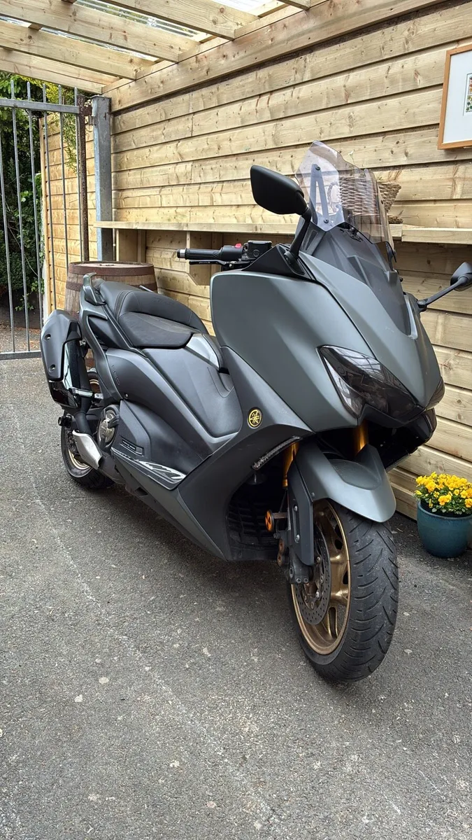 Yamaha T-Max 560 - Image 1