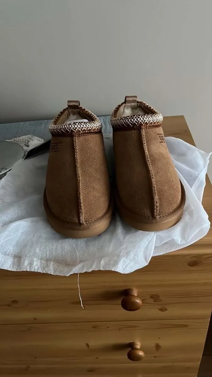 Ugg Shoes New - Image 1