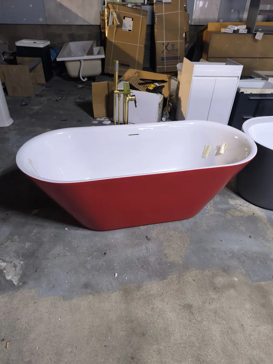 Ex display freestanding baths - Image 4