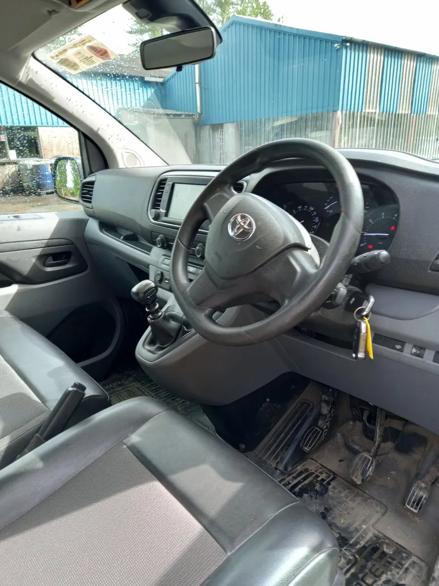 2021 Toyota Proace 2L Diesel - Image 3