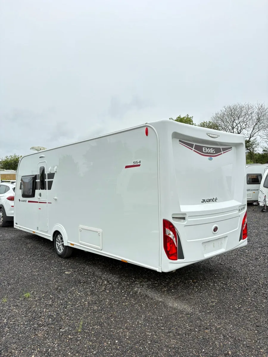 2021 Elddis Avante 4 Berth Island Bed Caravan - Image 3
