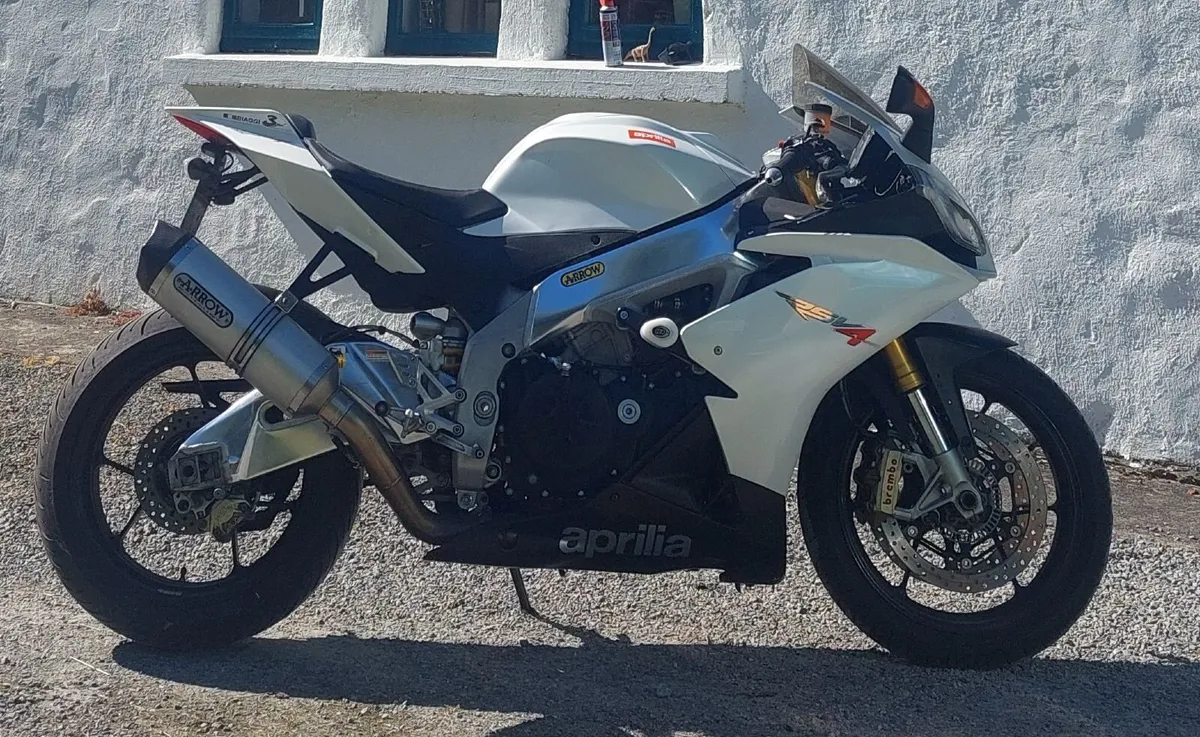 Aprilia RSV4 1000R APRC - Image 2