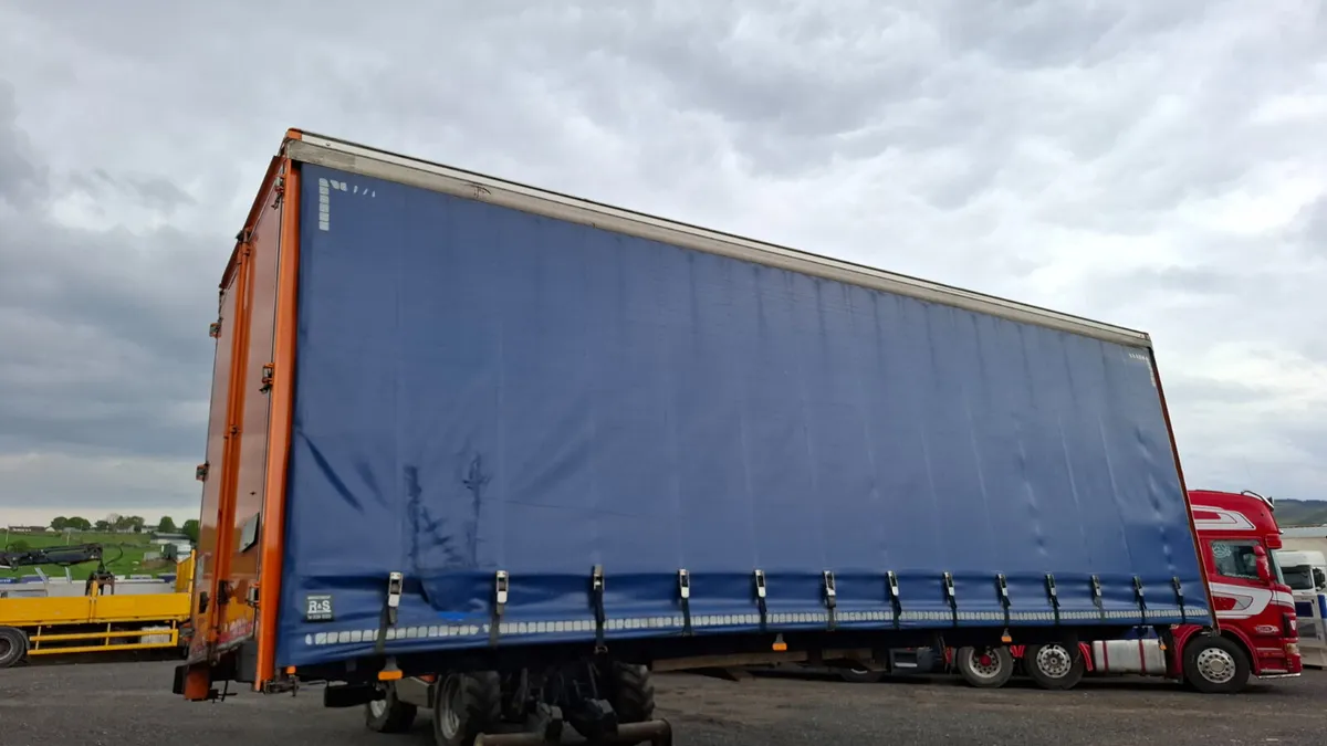 2015 Curtain Side Body For Sale - Image 4