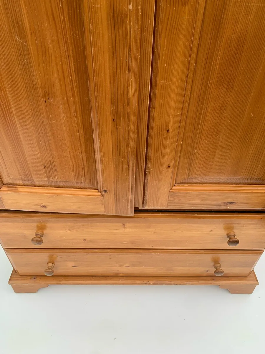 Wardrobe - Image 4