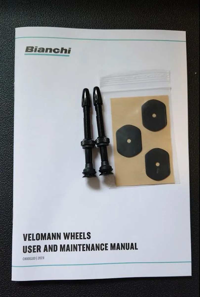 Velomann Plutonium 50 Carbon Disc Wheelset - Shimano HG - Excellent Condition - Image 3