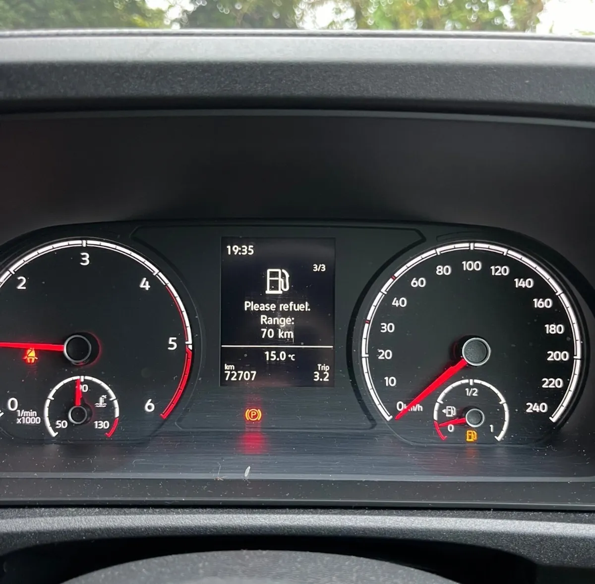 Volkswagen Caddy 2022 - Image 2