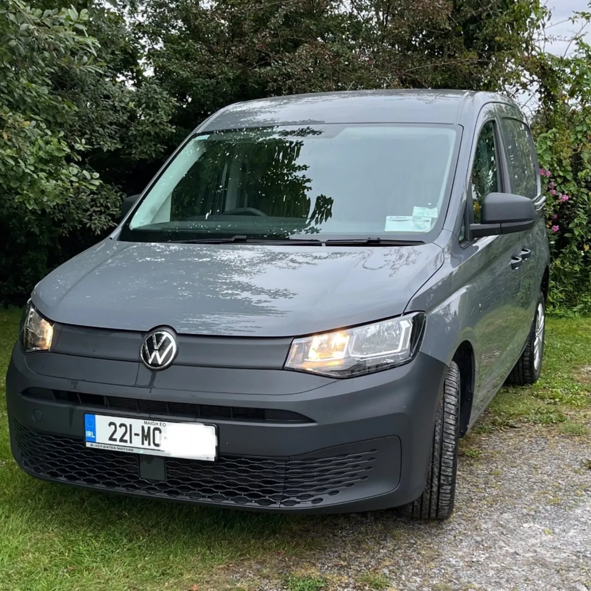Volkswagen Caddy 2022 - As new condition - Image 2