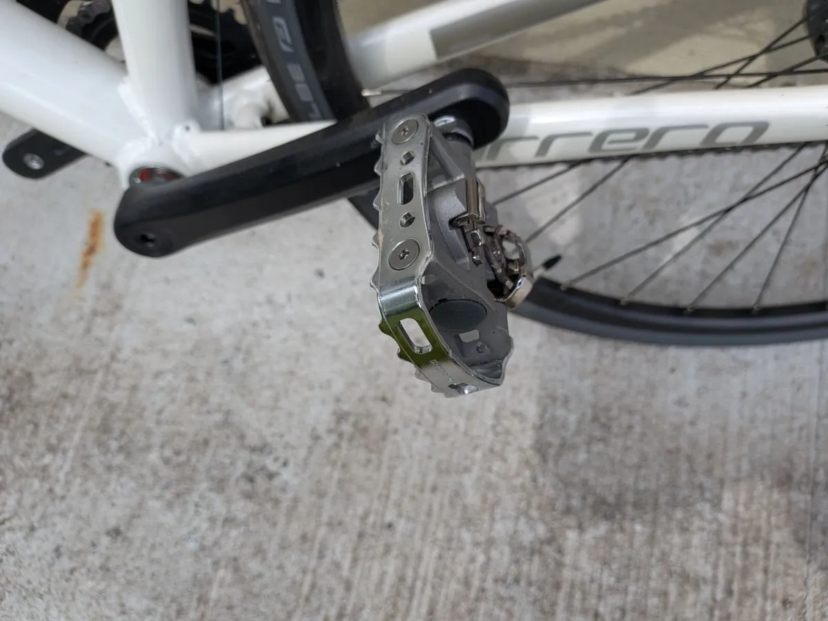Road Bike - Image 2