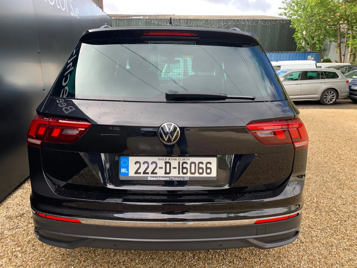 VOLKSWAGEN TIGUAN 2.0 TDI 122 BHP LIFE COMMERCIAL - Image 4