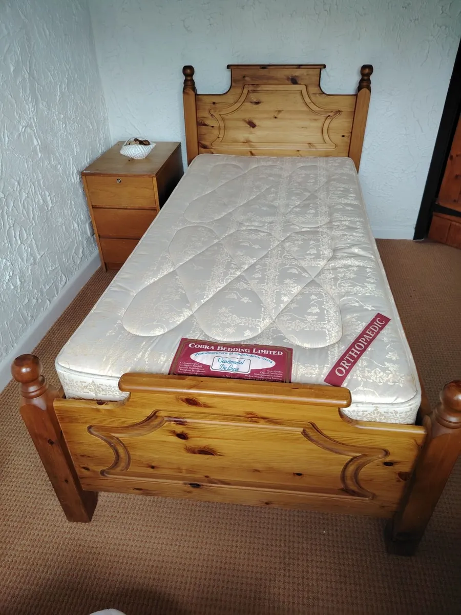Bed - Image 1
