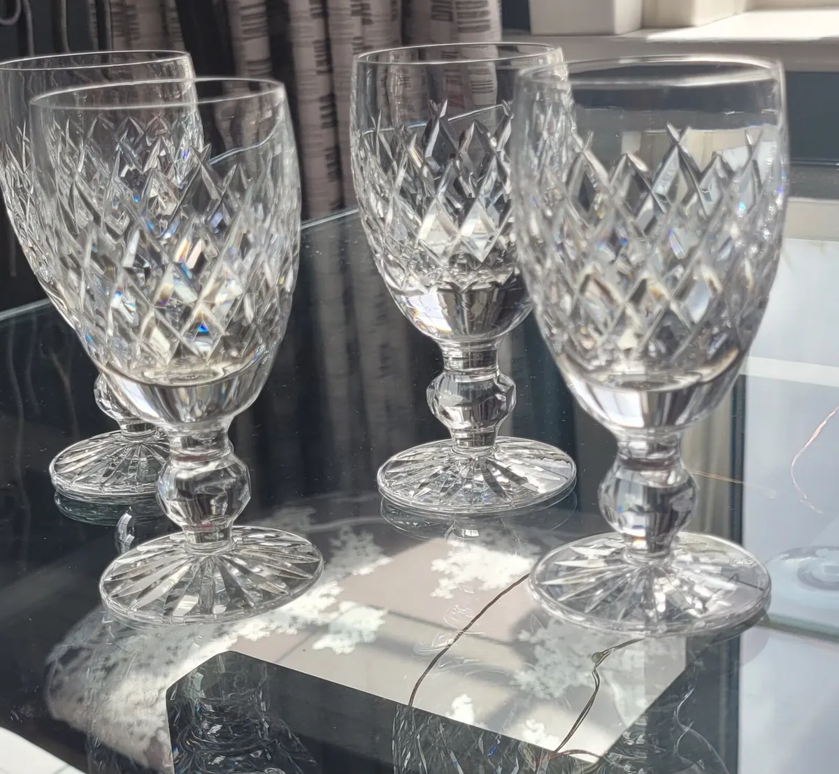 Waterford crystal sherry glasses x 4 - Image 1