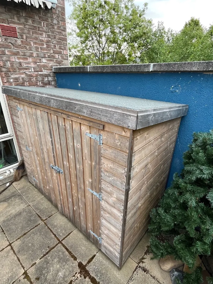 Storage/Bicycle Shed - Image 2