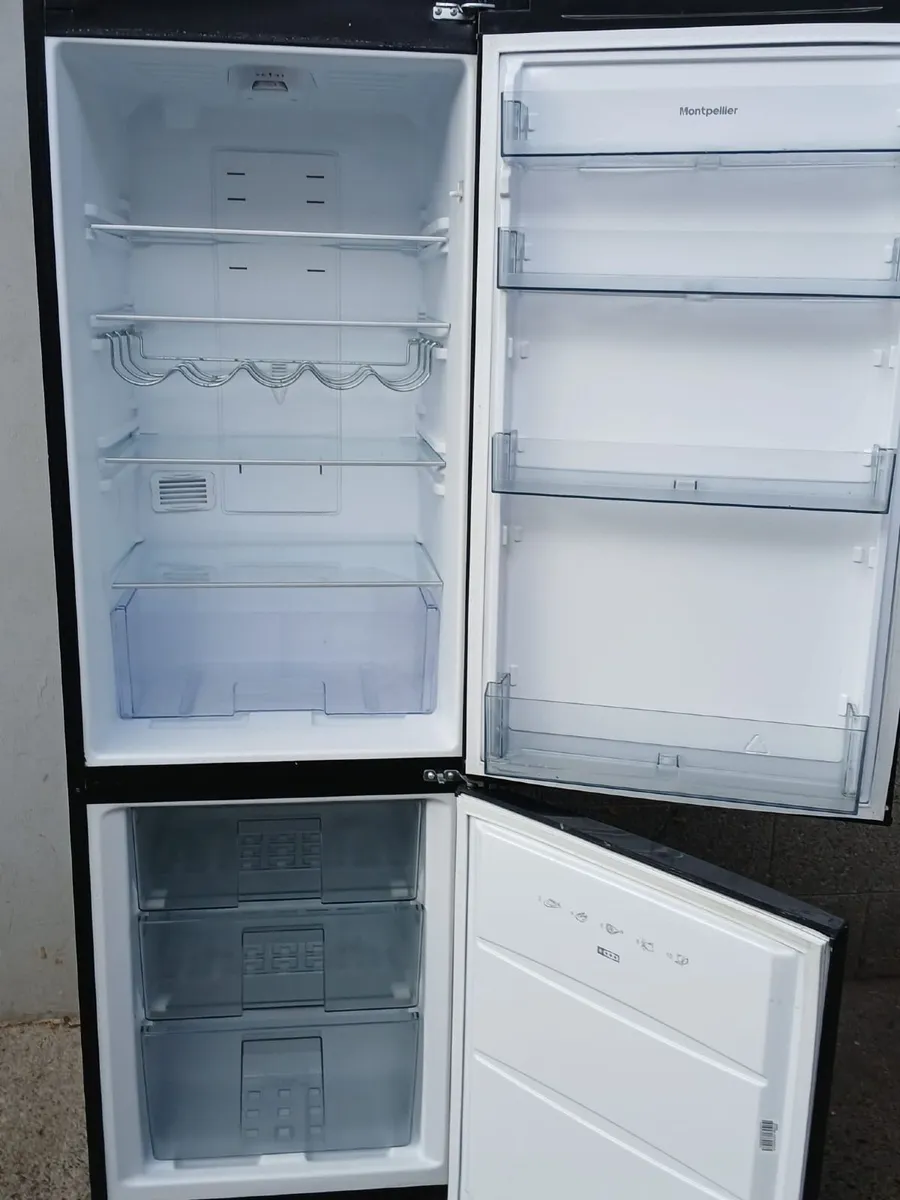 6 MOUNTH OLD RECTRO STYLE FRIDGE AND FREEZER - Image 3