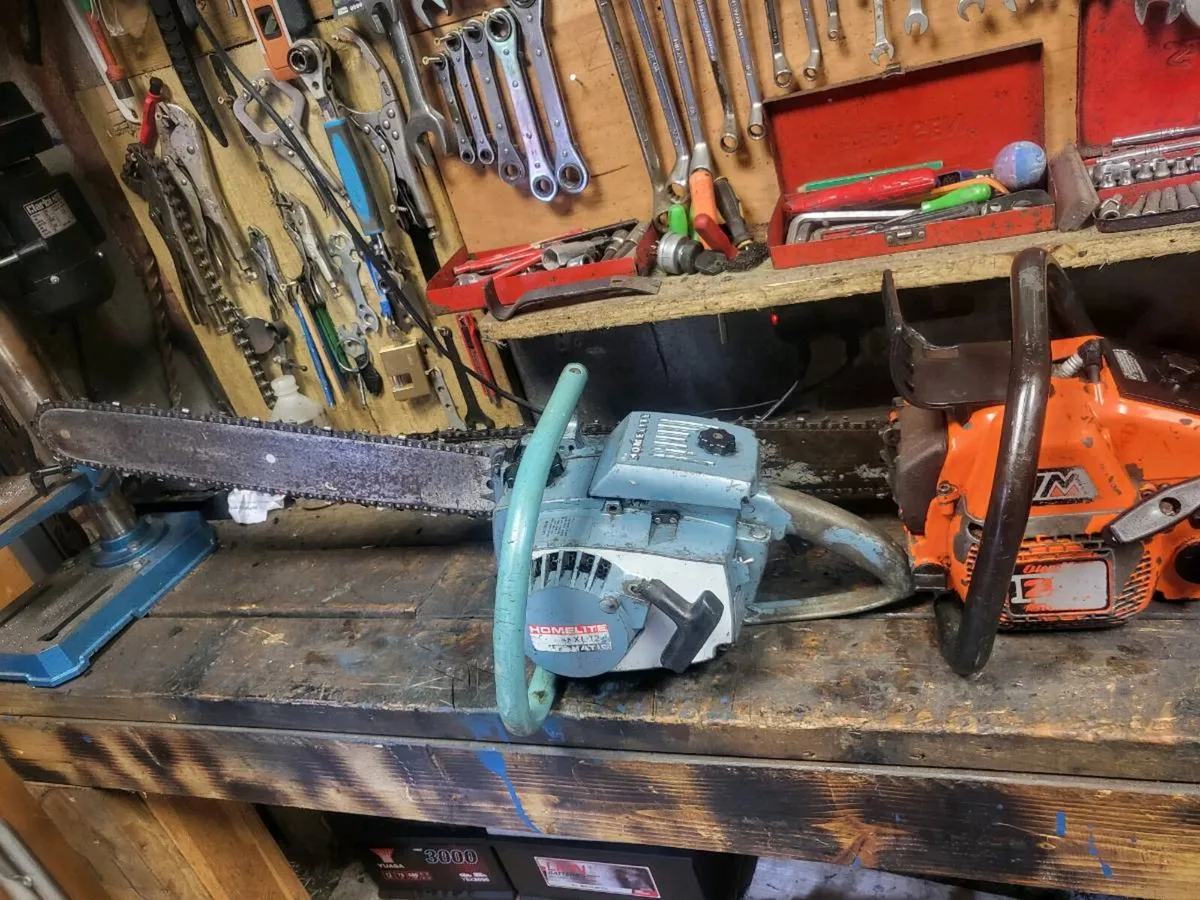 2 VINTAGE CHAINSAWS - Image 1