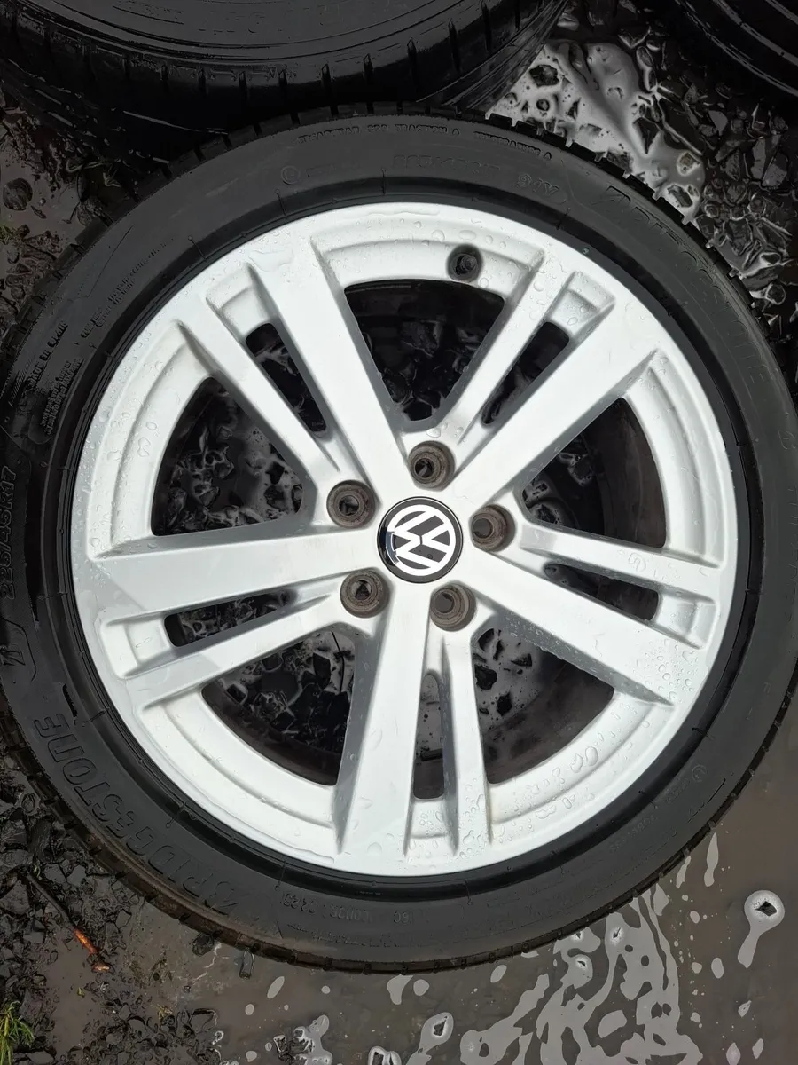 17" Vw Alloys with tyres - Image 1