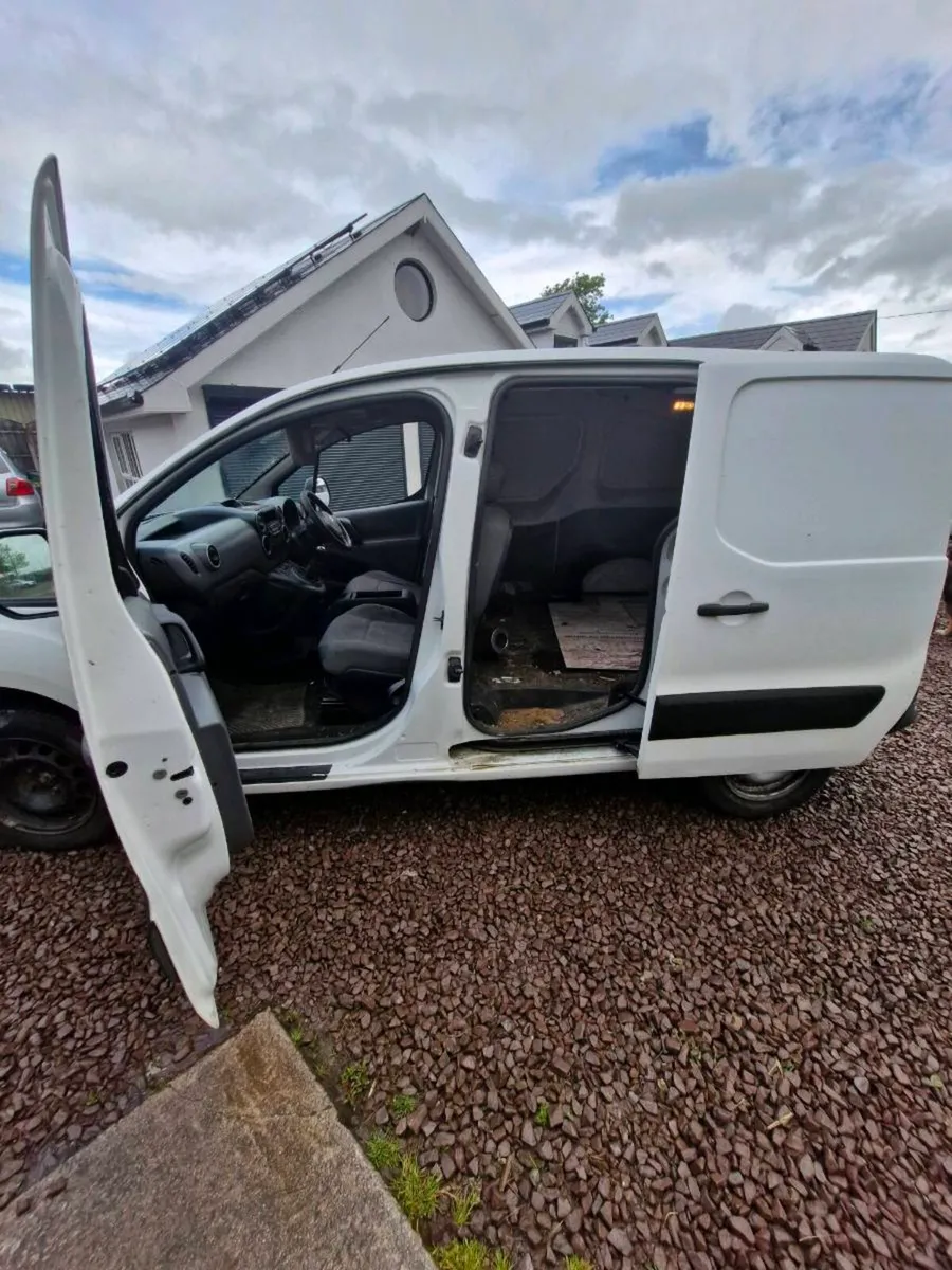 Citroen berlingo . 2009 . - Image 2