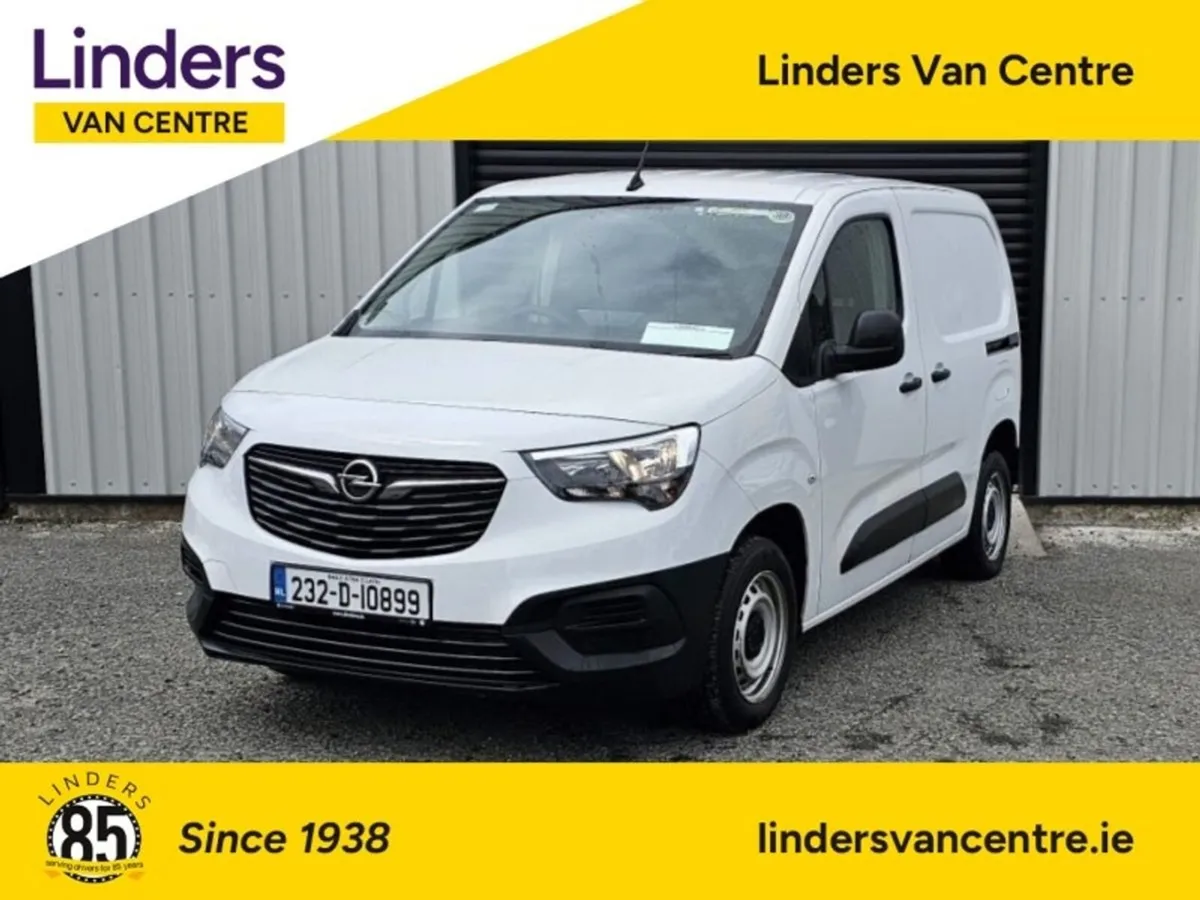 Opel Combo 3 SEATS LOW KMS - Image 1