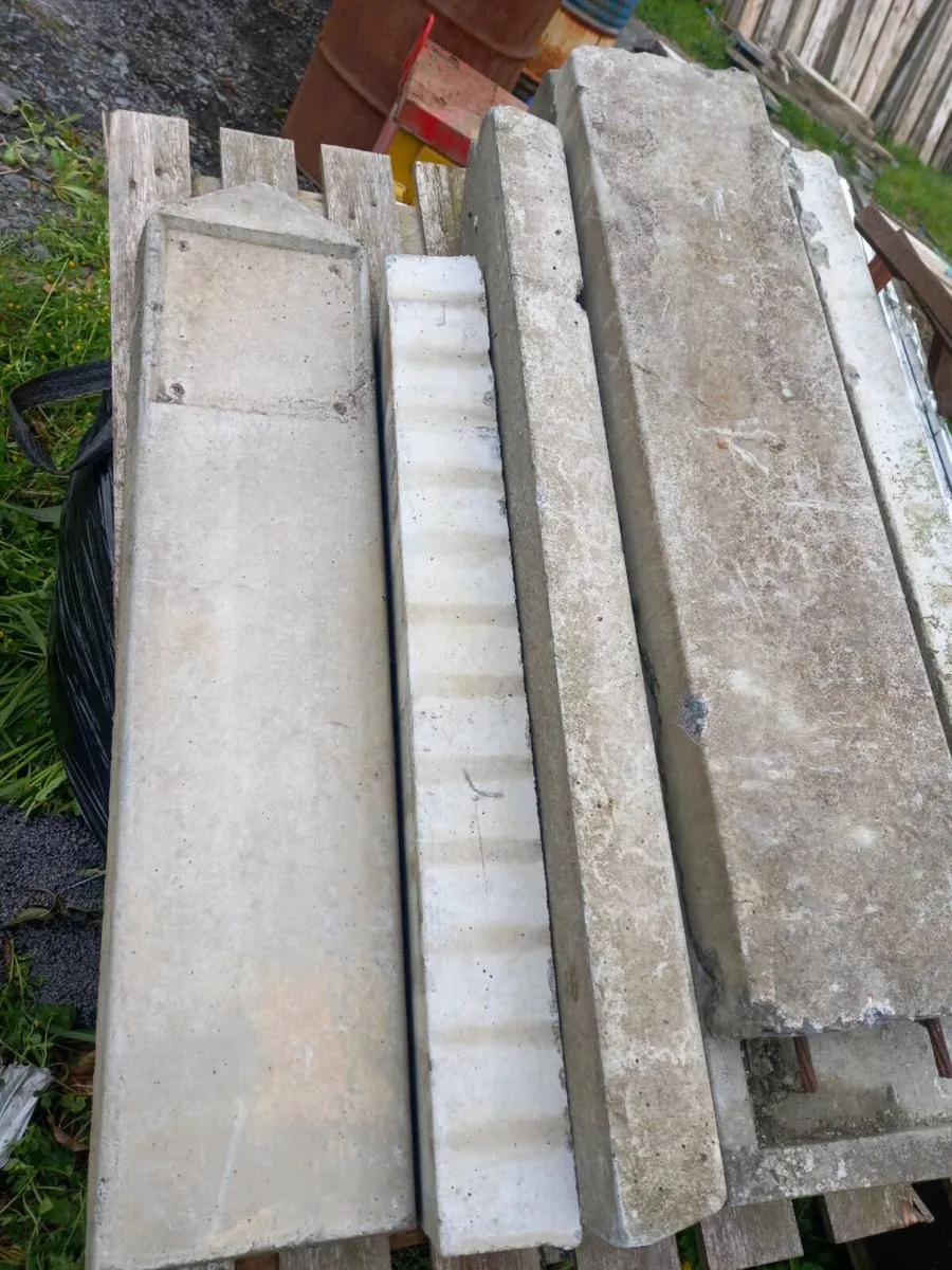 Job lot of various concrete materials - Image 3