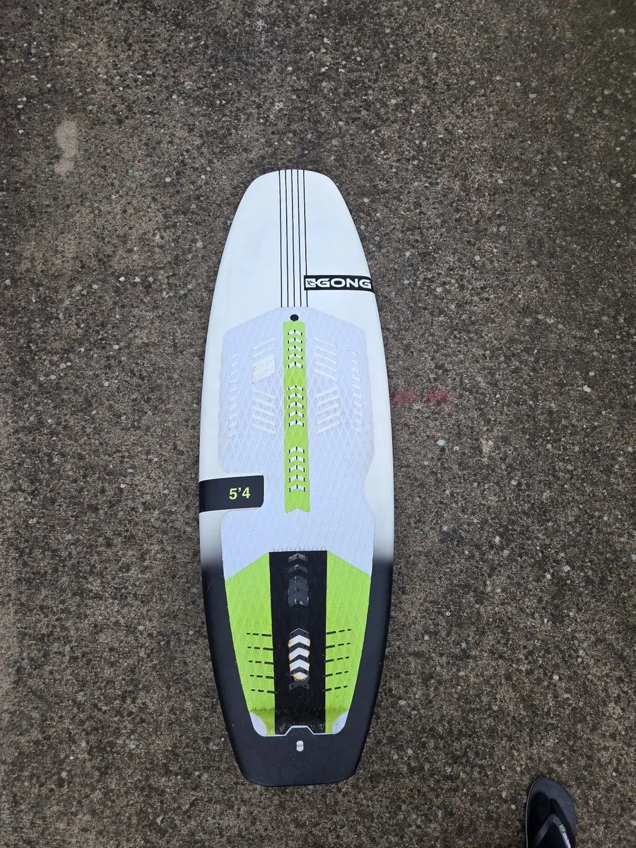 Gong - Strapless Kitesurfing board - Image 2