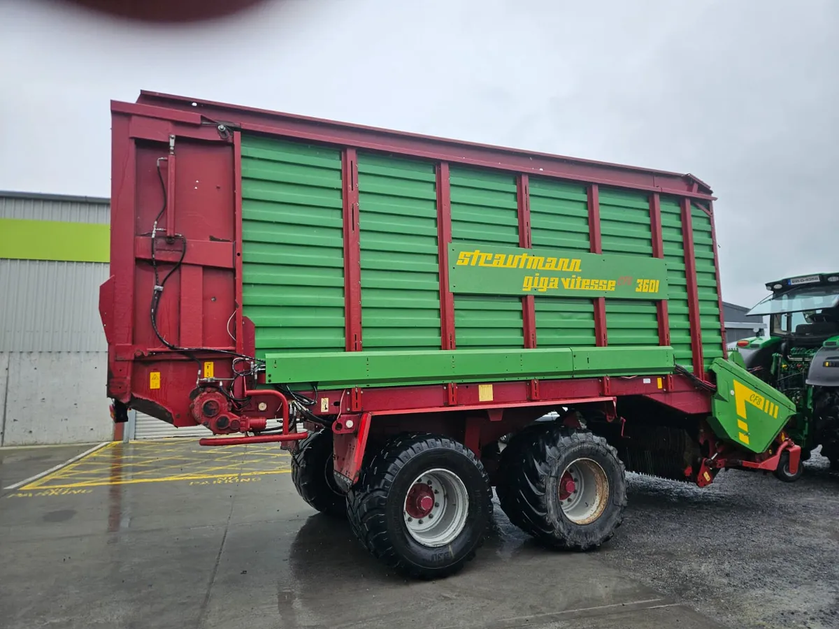 STRAUMANN 3601 SILAGE WAGON - Image 3