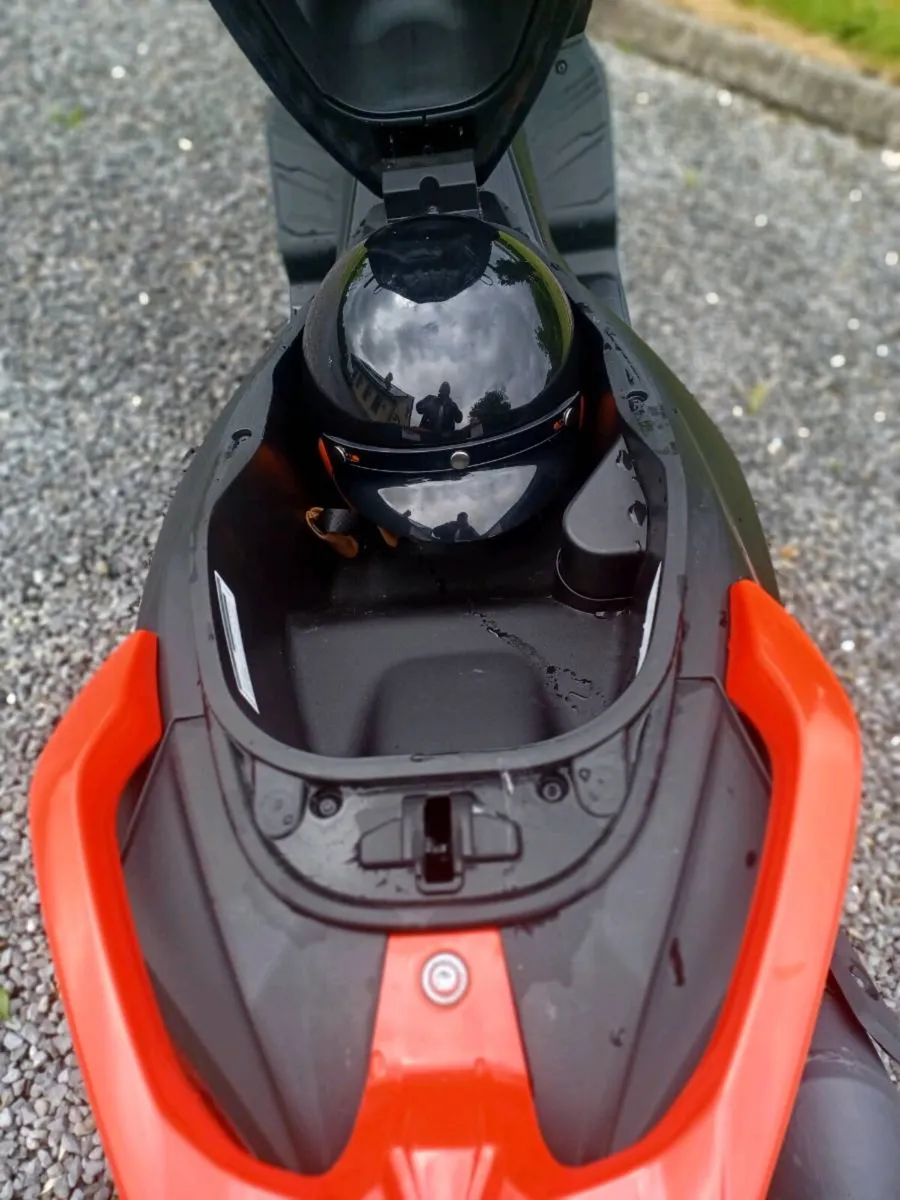 Aprilia SR-GT 125 SCOOTER - Image 3