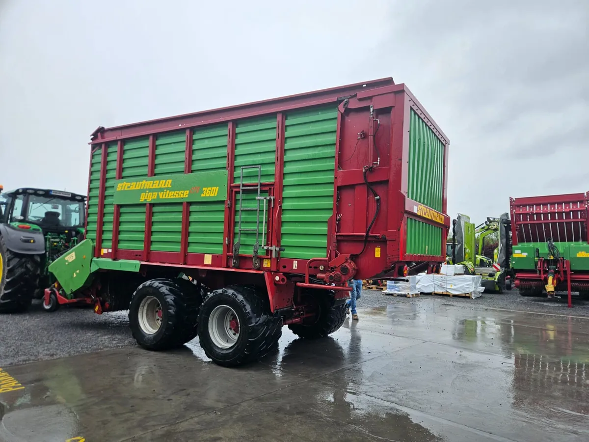 STRAUMANN 3601 SILAGE WAGON - Image 4