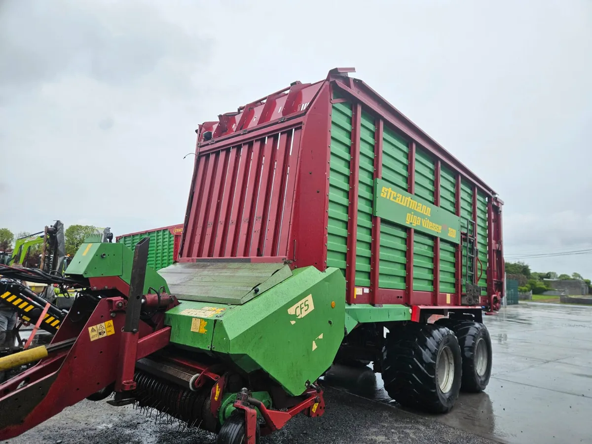 STRAUMANN 3601 SILAGE WAGON - Image 3