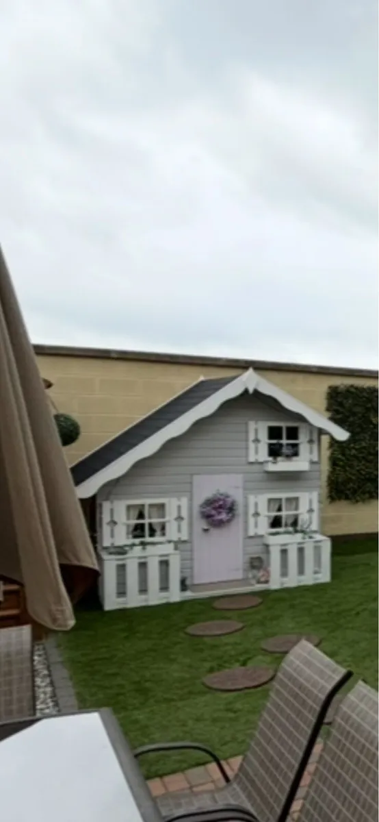 Play house - Image 1