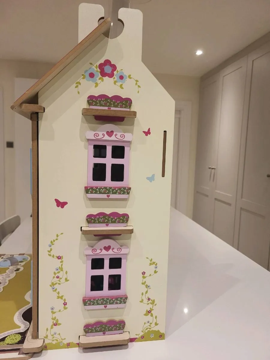 Wooden Dolls House - Image 3