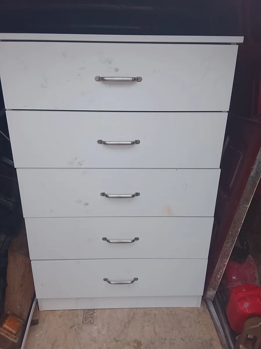 Bedroom furniture - Image 1