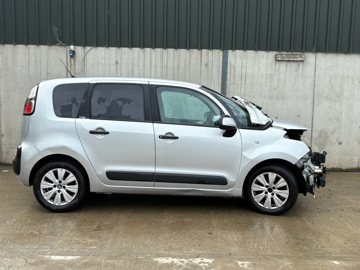 2011 Citroen/DS c3 Picasso parts - Image 2
