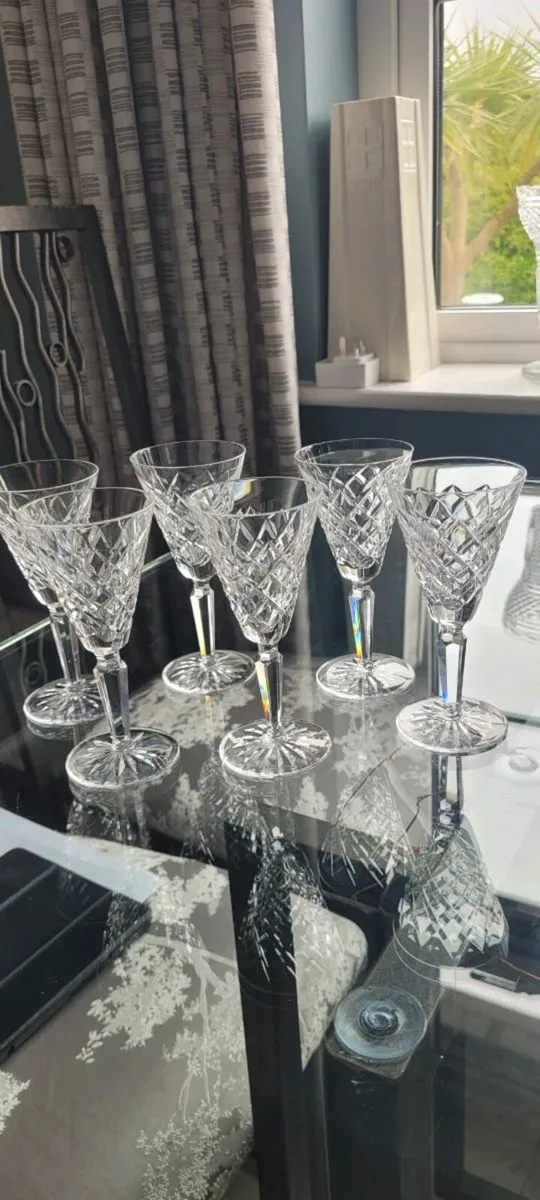 Waterford crystal sherry glasses x 6 - Image 1