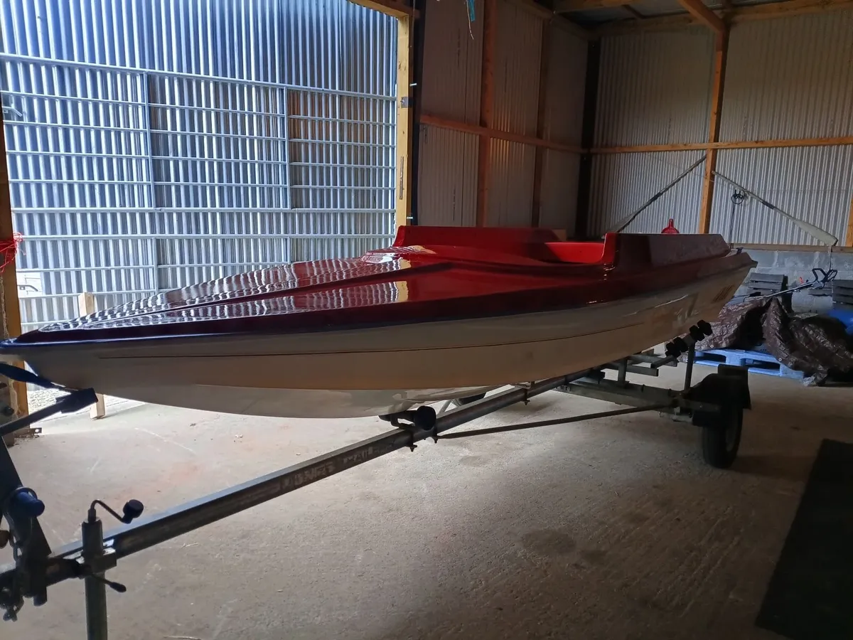 Sports ski boat, also Pedro 37ft cruiser - Image 1