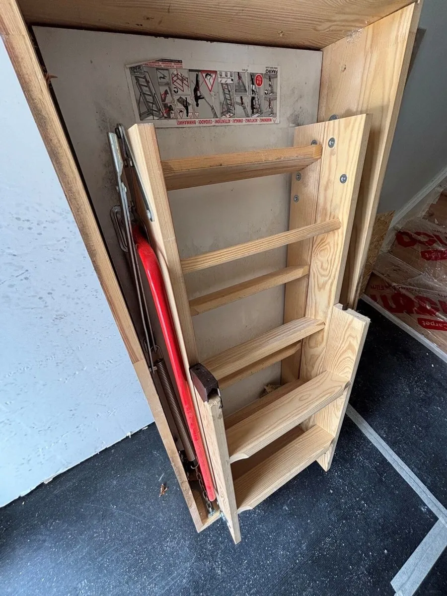 Folding insulated loft ladder - Image 2