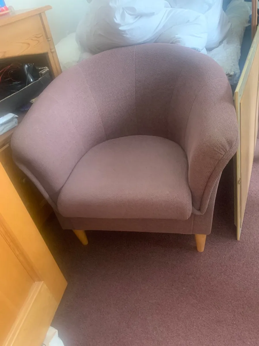 Tub chair