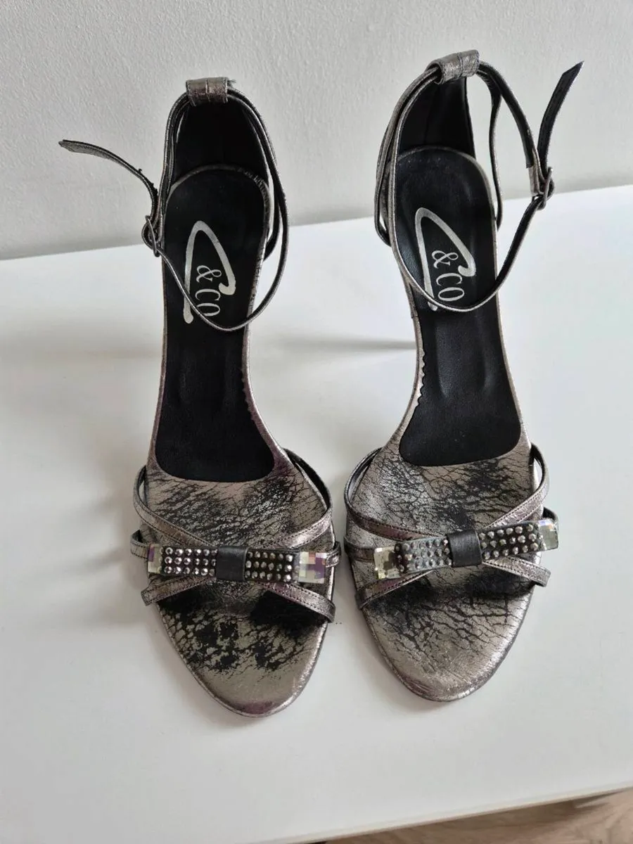 Womens sandals - Image 3