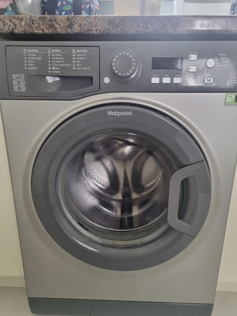 Hotpoint washing machine 9kgs - Image 2