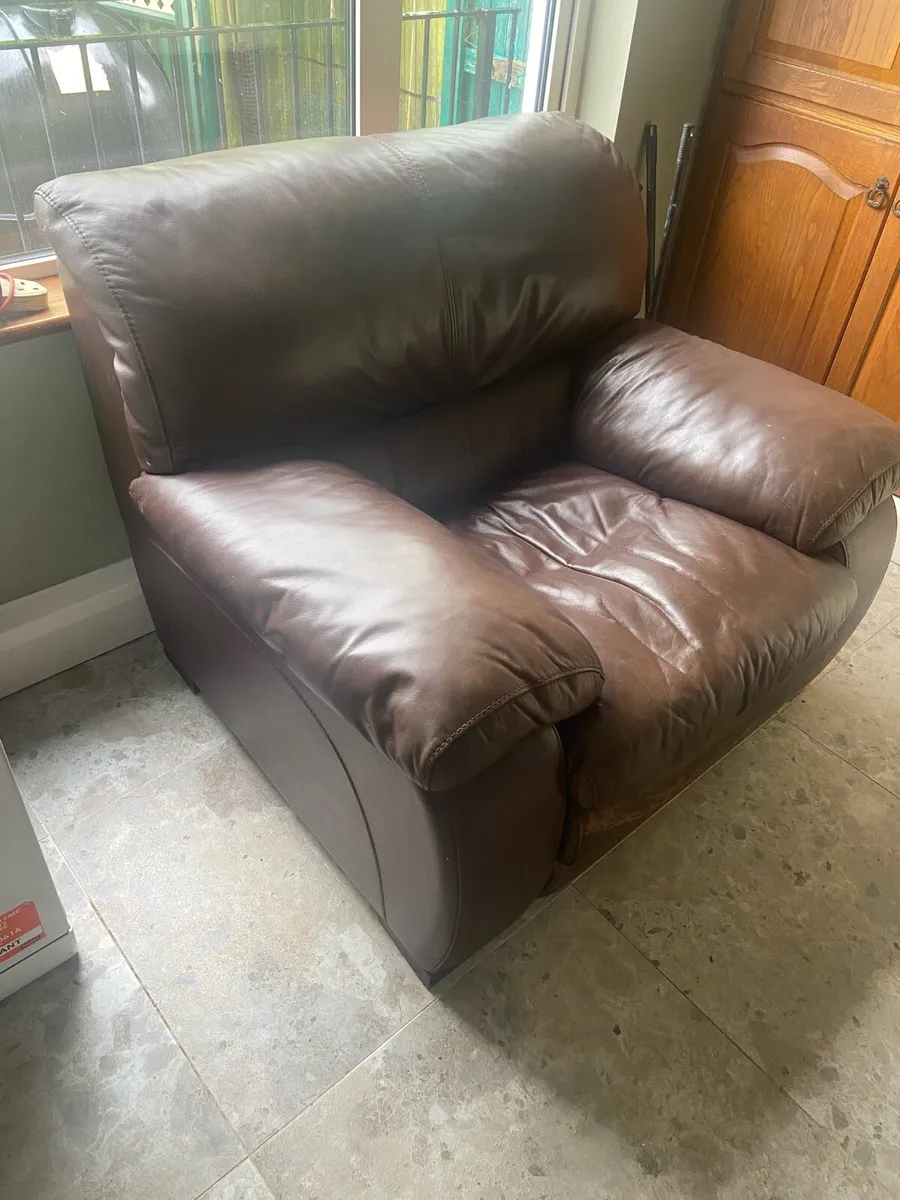 Large leatherette armchair - Image 1