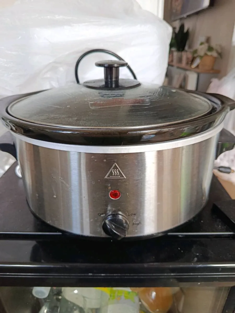 Slow cooker FREE - Image 1